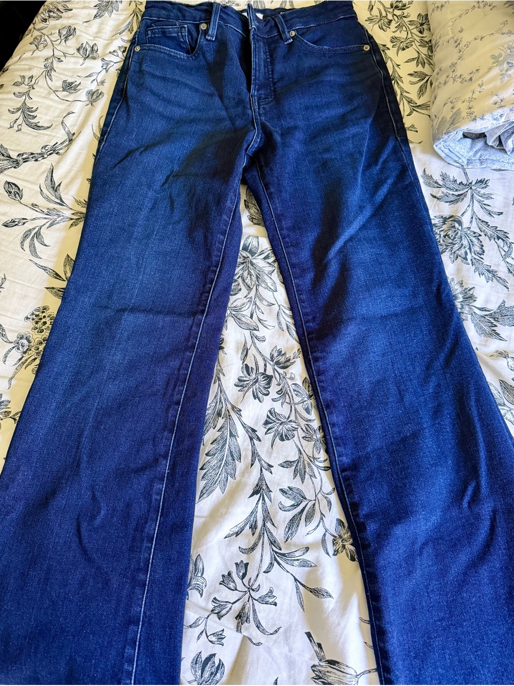 Good American classic bootcut compression Dark Blue jeans